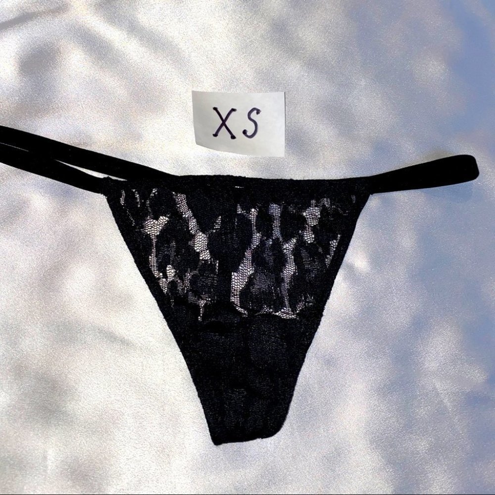 VS Black Lace Very Sexy XSmall Thong Panty